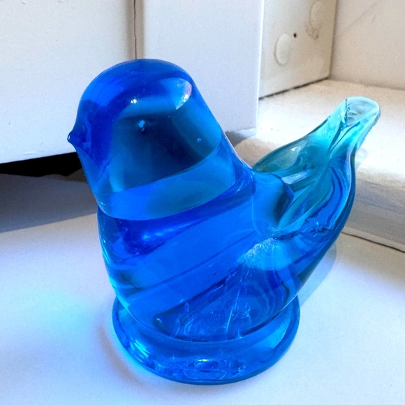 ๐ Beautiful Vintage 2009 Leo Ward Blue Bird of Happiness Glass Figurine ๐ - Picture 9 of 16
